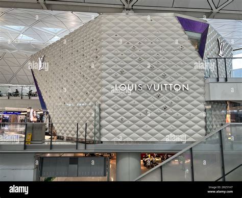 louis vuitton hong kong airport photos|louis vuitton airport map.